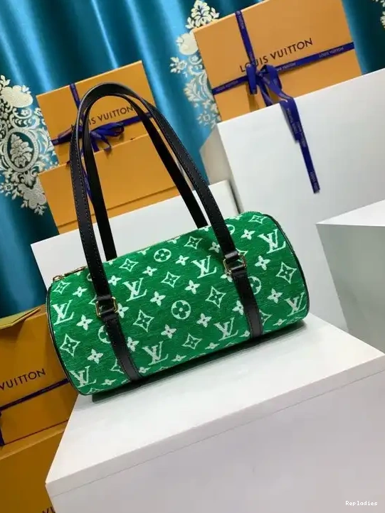 PAPILLON VUITTON LOUIS 0524